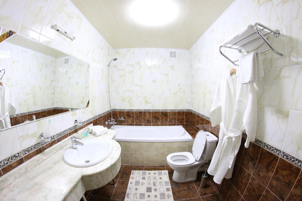 Sky Luxe Hotel Astana Dış mekan fotoğraf