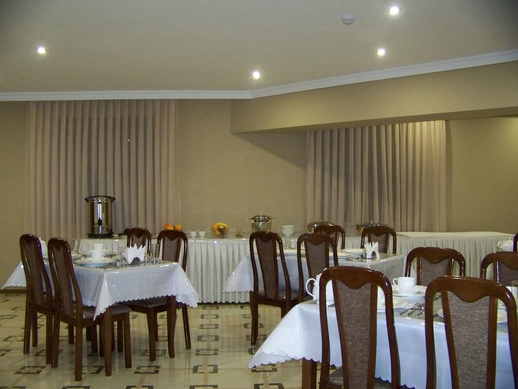 Sky Luxe Hotel Astana Dış mekan fotoğraf