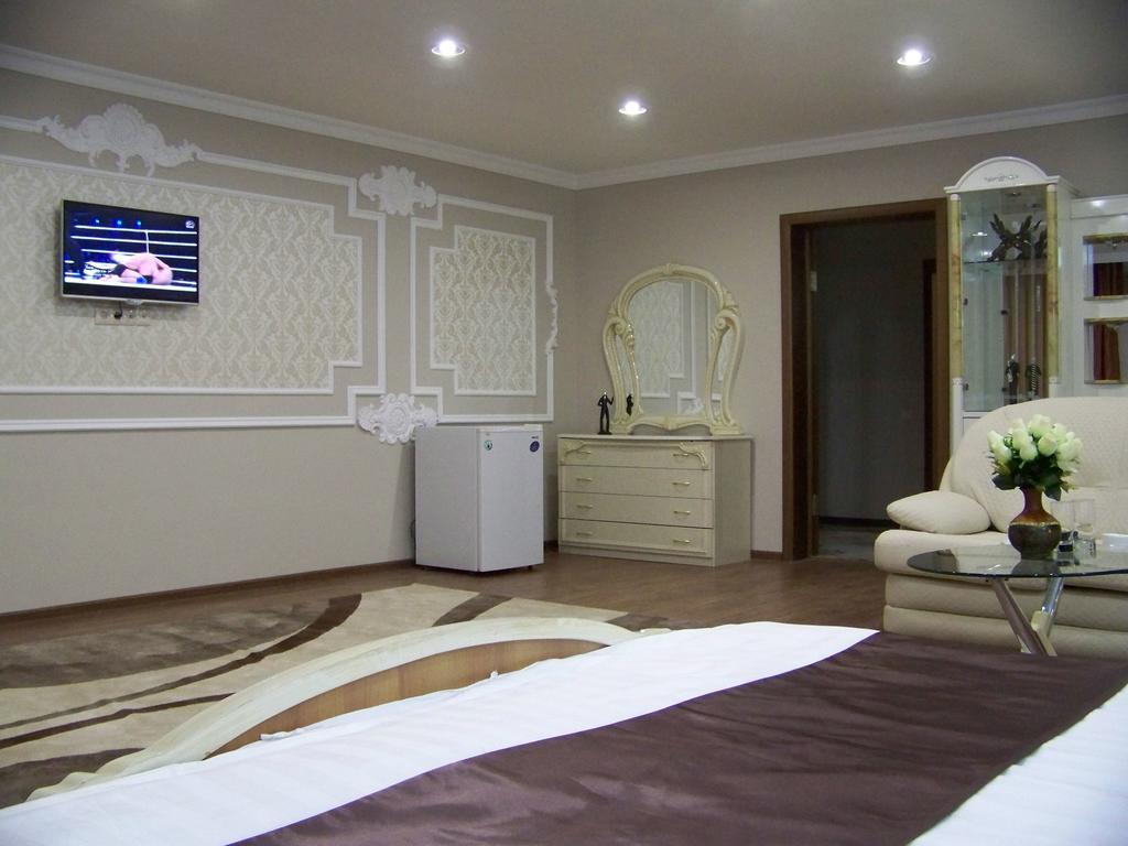 Sky Luxe Hotel Astana Dış mekan fotoğraf